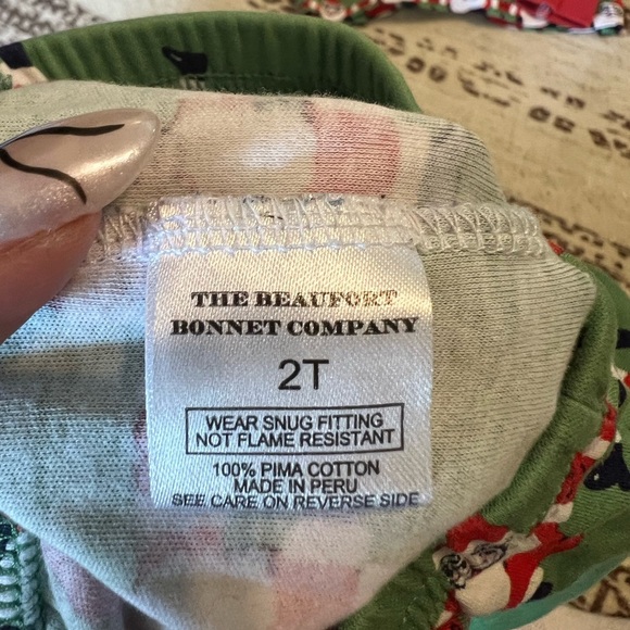 The Beaufort Bonnet Company santa print christmas pajama set 2T long sleeve pant - Picture 5 of 5